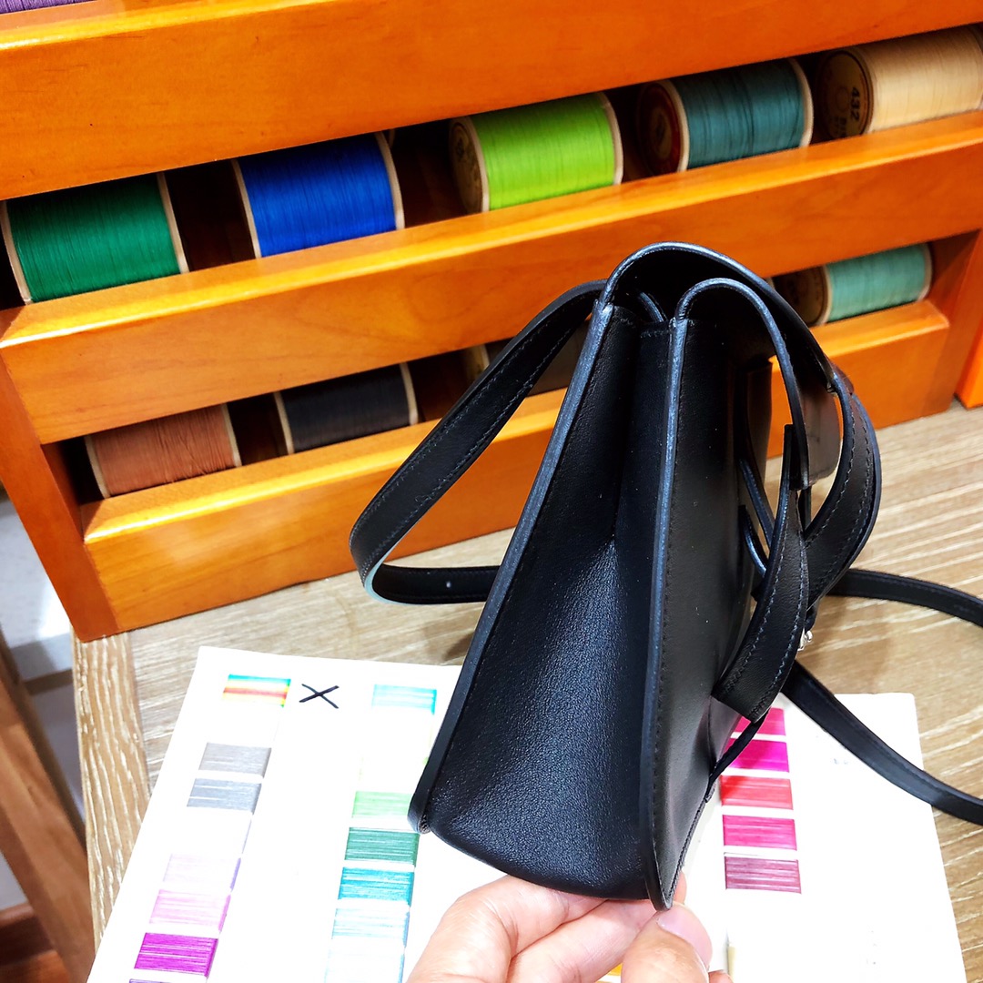 에르메스 미니 할잔백22 블랙 은장 스위프트